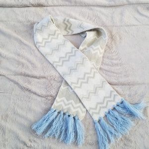 Girls scarf